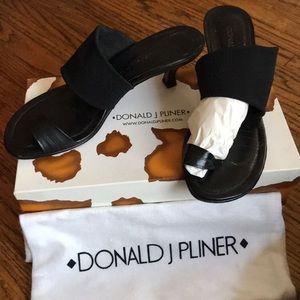 REDUCED Donald Pliner Kitten Heel Toe Ring Sandals